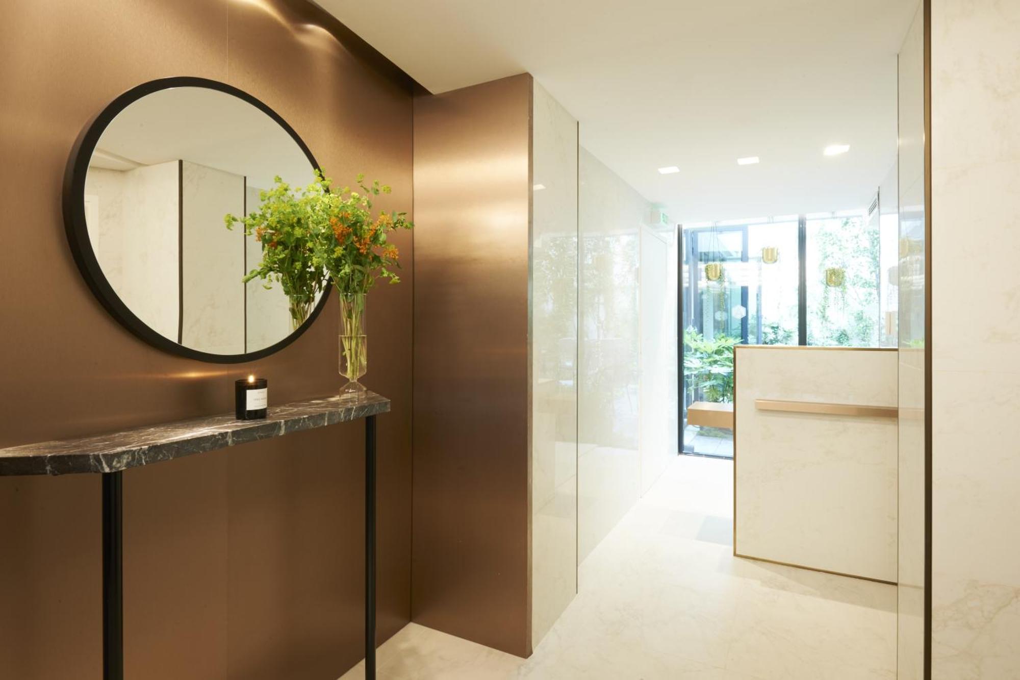 Perpetual Elysee Montaigne Paris Exterior photo